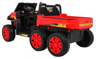 elektricke traktor farmer v cervenej farbe
