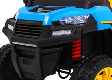 elektricky traktor farmer v modrej farbe